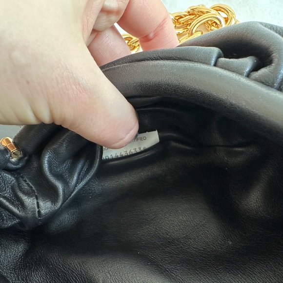 Bottega Veneta Chain Pouch Belt Bag in Black Leather - Picture 10 of 17